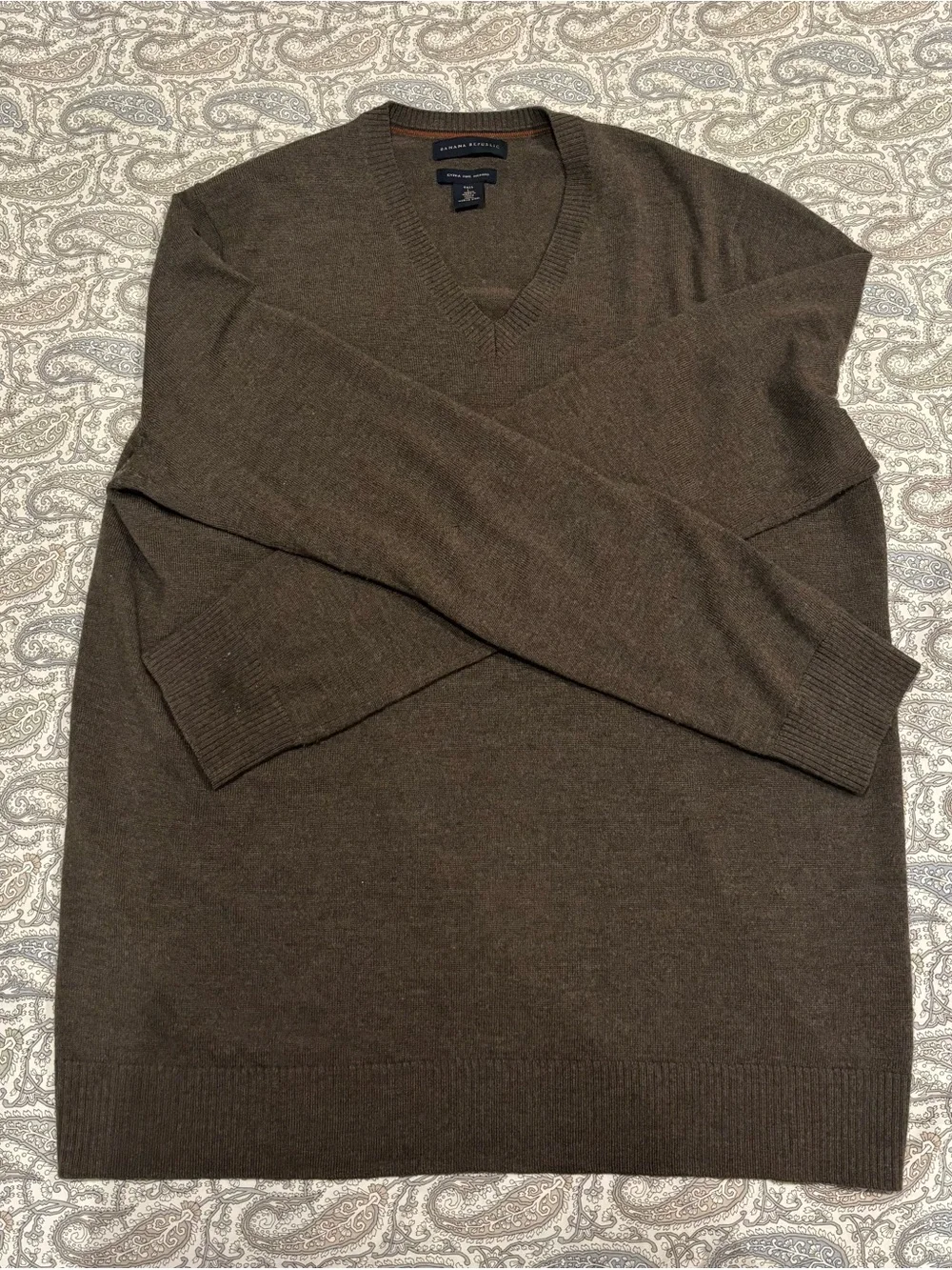 Banana Republic Men's V-Neck Sweater in Dark Brown